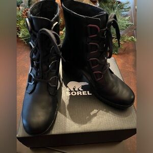 Sorel Women’s Cate Lace-up Waterproof Leather Bootie 7
